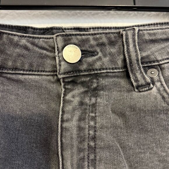 Volcom Black Jean Shorts Distressed Raw Hem sz 25 - Picture 2 of 4